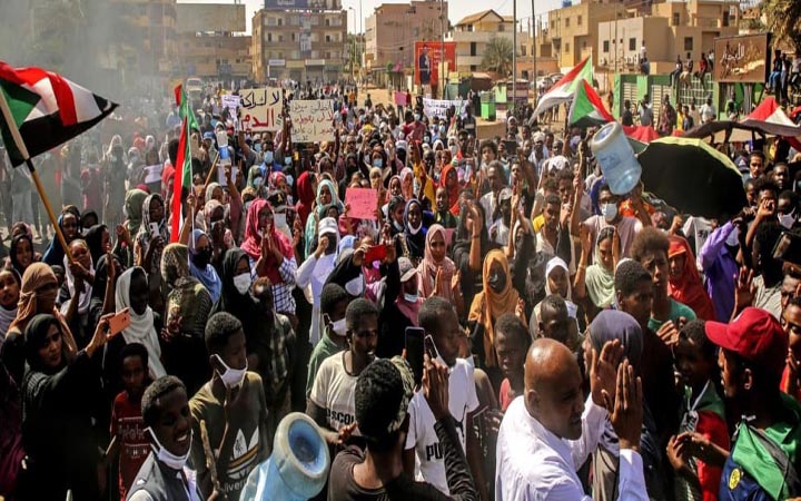 সুদানে অভ্যুত্থানের প্রতিবাদে বিক্ষোভে নিহত ৩