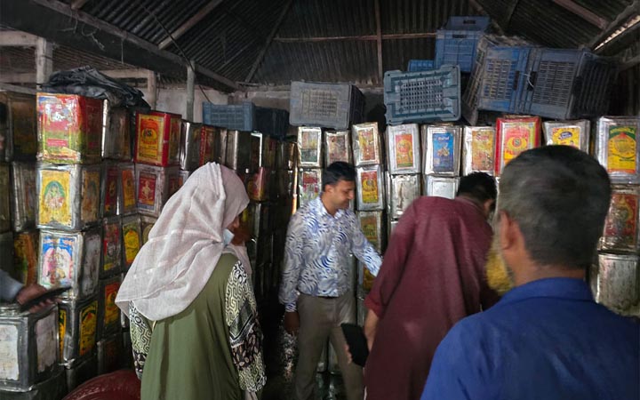 সিরাজগঞ্জে ৩ প্রতিষ্ঠানকে ১ লাখ ২০ হাজার টাকা জরিমানা