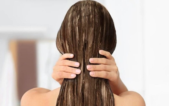 চুলের যত্নে মুলতানি মাটির ব্যবহার