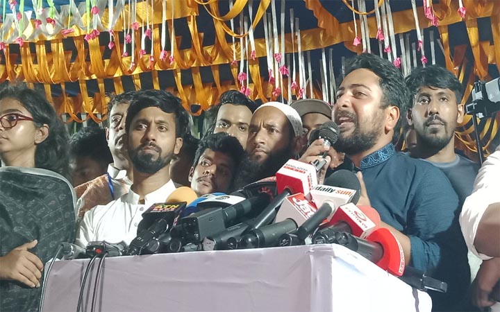 সংস্কার ও বিচার চায় দেশের মানুষ : নাহিদ ইসলাম