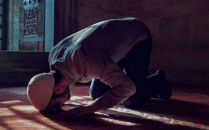 নামাজ ছাড়া ঈমান অসম্পূর্ণ