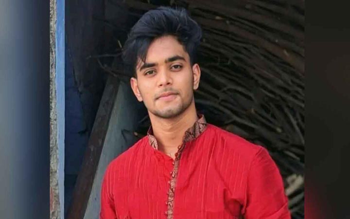 নওগাঁয় প্রাইভেটকার নিয়ন্ত্রণ হারিয়ে শিক্ষার্থী নিহত