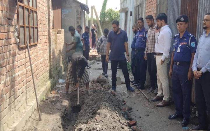 আড়াইহাজারে বাসাবাড়ি থেকে ৫৭০টি চুলার অবৈধ গ্যাস সংযোগ বিচ্ছিন্ন