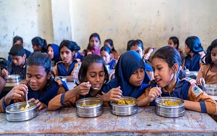 নাটোর থেকে শুরু হচ্ছে ‘স্কুল ফিডিং’ কার্যক্রম