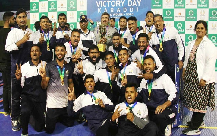 কাবাডিতে নৌবাহিনী ও পুলিশ চ্যাম্পিয়ন
