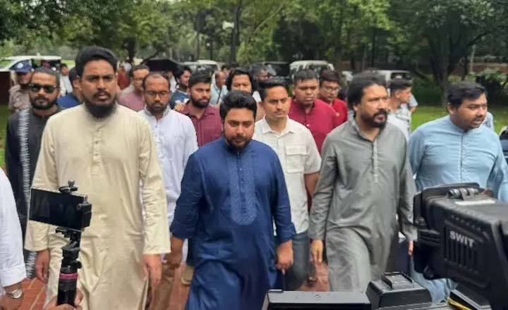 জুলাই স্মৃতি জাদুঘর পরিদর্শন করলেন এনসিপি নেতারা