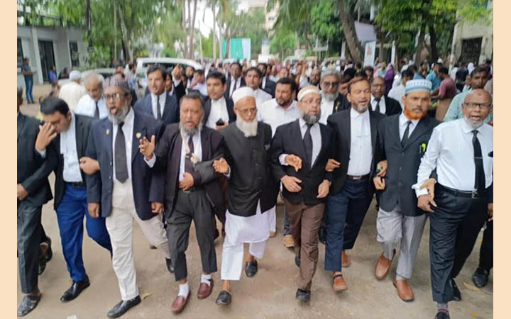 ছাত্রলীগকে নিষিদ্ধ করায় নারায়ণগঞ্জে আনন্দ মিছিল