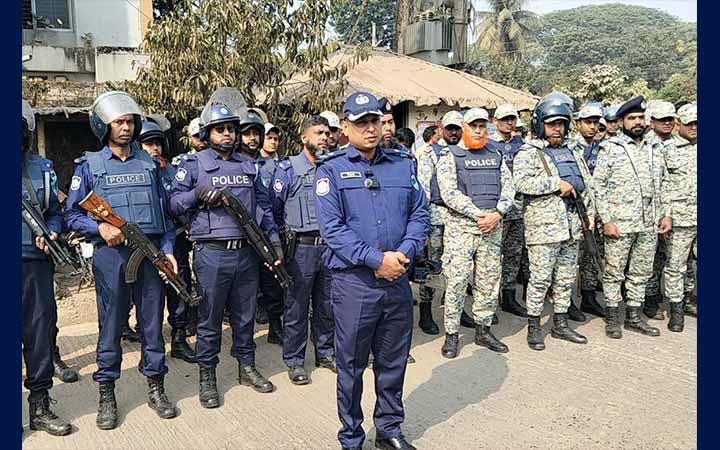 ঝিনাইদহে সংসদ নির্বাচনকে সামনে রেখে পুলিশের বিশেষ অভিযান