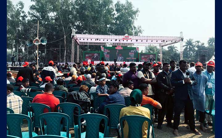 দিনাজপুরে তারেক রহমানের জনসভাস্থলে জড়ো হচ্ছেন নেতাকর্মীরা