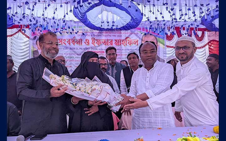 নিজ এলাকায় সংবর্ধিত পরিবেশ প্রতিমন্ত্রী