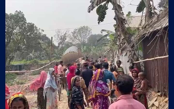 মনোহরদীতে বিলে মাছ ধরতে গিয়ে গ্রেনেড সদৃশ বস্তু উদ্ধার