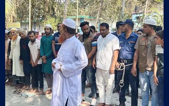 রাজবাড়ীতে প্যারোলে মুক্তি নিয়ে বাবার জানাজায় আসামি