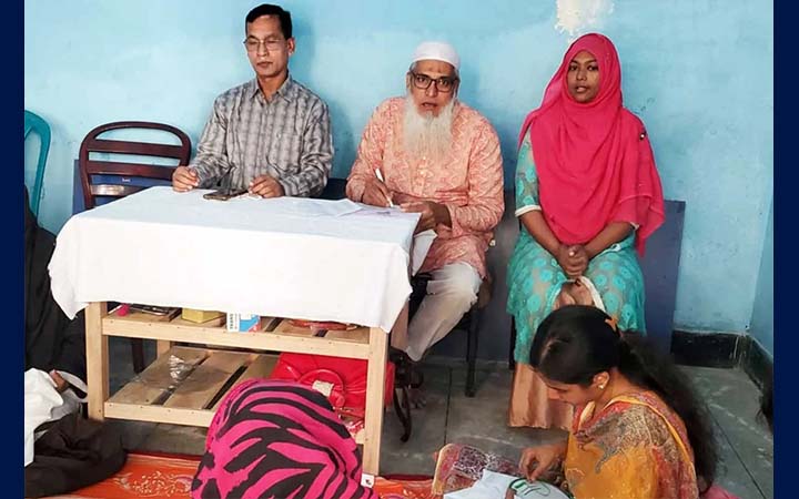 বগুড়ায় সুবিধাবঞ্চিত ও কর্মহীন নারীদের হস্তশিল্প প্রশিক্ষণ শুরু