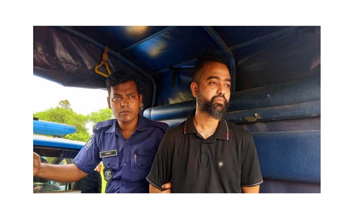 পার্কে ডেকে এনে স্ত্রীকে হত্যার পর পুলিশের কাছে আত্মসমর্পণ ছাত্রলীগ নেতার