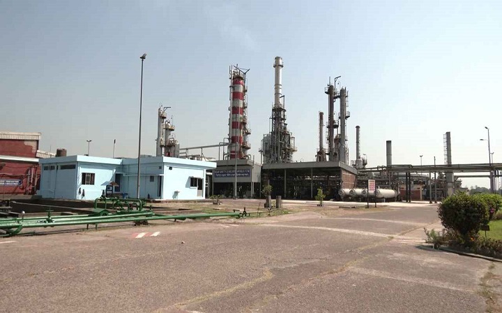 ক্রুড অয়েল সংকটে ইস্টার্ন রিফাইনারিতে উৎপাদন বন্ধ