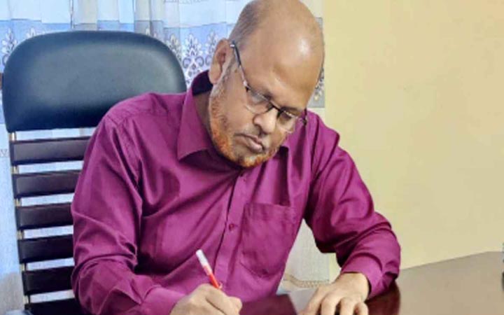 চাঁবিপ্রবিতে যোগ দিলেন নতুন উপাচার্য অধ্যাপক ড. পেয়ার আহমেদ