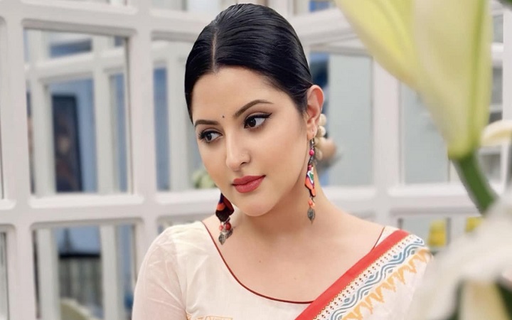 গৃহকর্মীকে মারধরের অভিযোগ, মুখ খুললেন পরীমণি