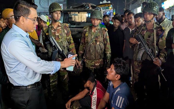 পটুয়াখালীতে অতিরিক্ত ভাড়া আদায়, ৭ পরিবহনকে জরিমানা