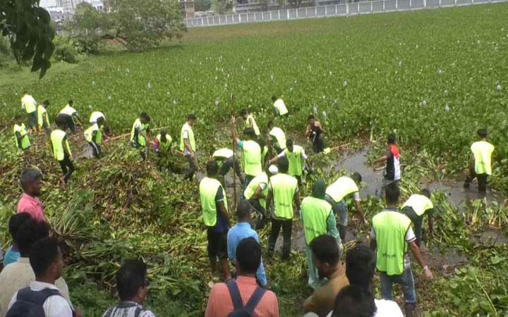 রাজশাহীতে মশার উপদ্রব রোধে যুবদলের পরিষ্কার-পরিচ্ছন্নতা কর্মসূচি