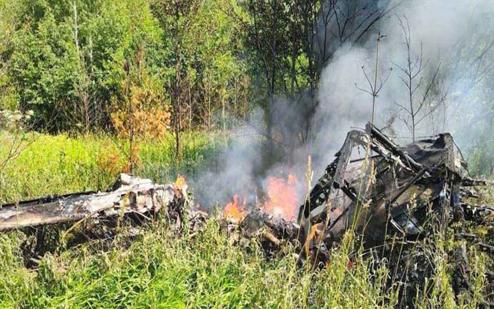 বহু আরোহী নিয়ে রাশিয়ায় যাত্রীবাহী বিমান বিধ্বস্ত