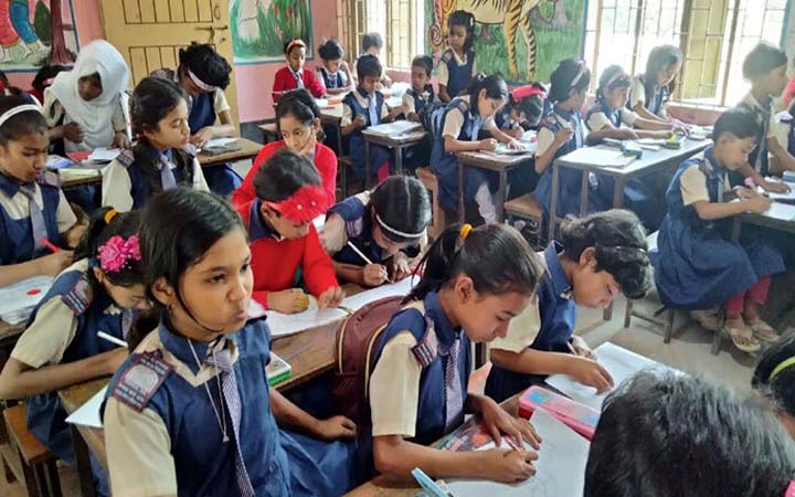 প্রাথমিক বিদ্যালয় ও মাদরাসায় ক্লাস শুরু আজ, মাধ্যমিক খুলবে বুধবার