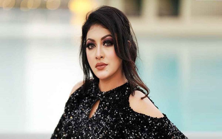 নামাজ পড়লে চেহারায় এমনিতেই নূর চলে আসে: প্রিয়াঙ্কা জামান