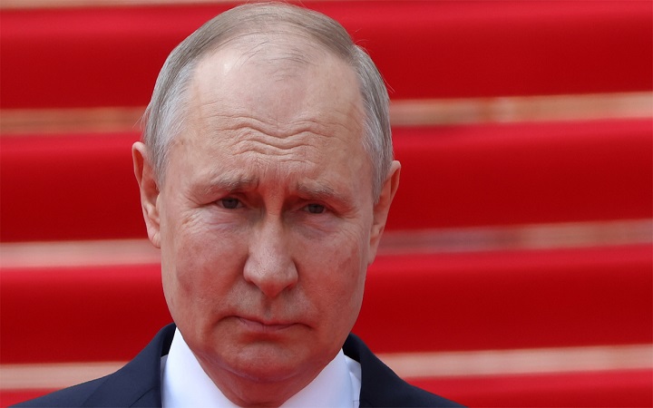 ইউক্রেন যুদ্ধ বন্ধের বদলে কী কী চান পুতিন