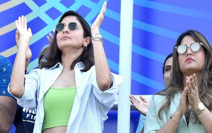 যে শর্তে স্ত্রীদের সঙ্গে রাখতে পারবেন রোহিত-কোহলিরা