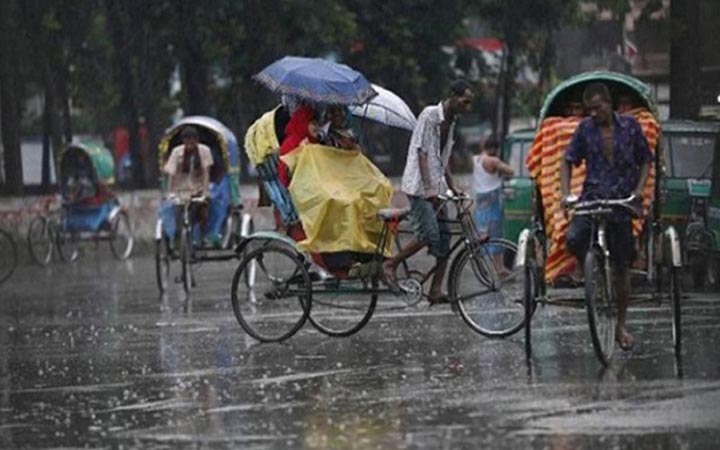 ঢাকায় ভ্যাপসা গরমের সঙ্গে বৃষ্টির আভাস