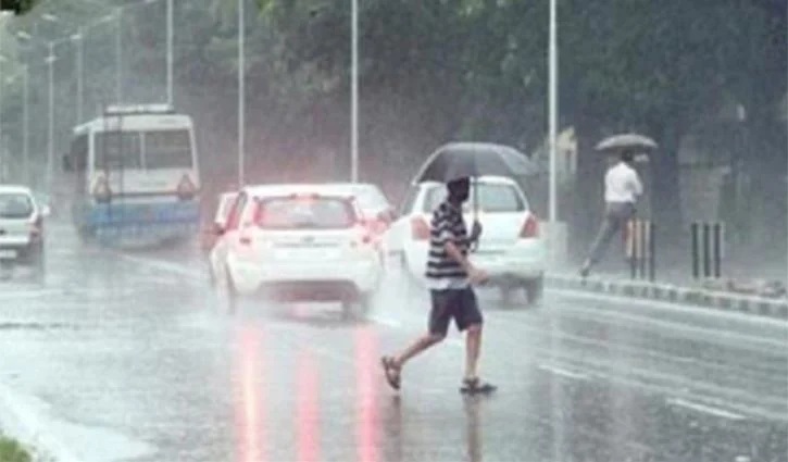সকালে স্বস্তির বৃষ্টিতে ভিজল রাজধানী