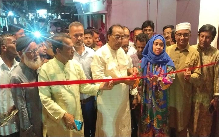 রাজবাড়ীতে টাউন হল ‘ডিসি পার্ক’ উদ্বোধন করলেন সংস্কৃতি প্রতিমন্ত্রী