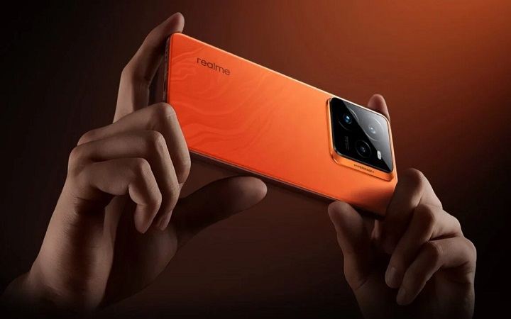 রিয়েলমি জিটি ৭ সিরিজে চারটি মডেলের ফোন আনল