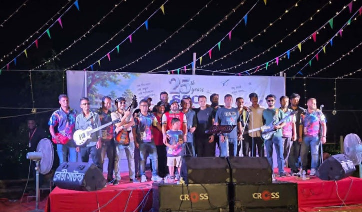 ২৫ বছর পর একসঙ্গে, ফিরল স্কুলজীবনের স্মৃতি