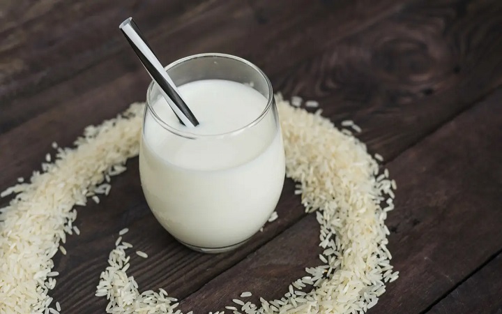 ত্বকে রাইস ওয়াটার ব্যবহার করলে কী হয়?