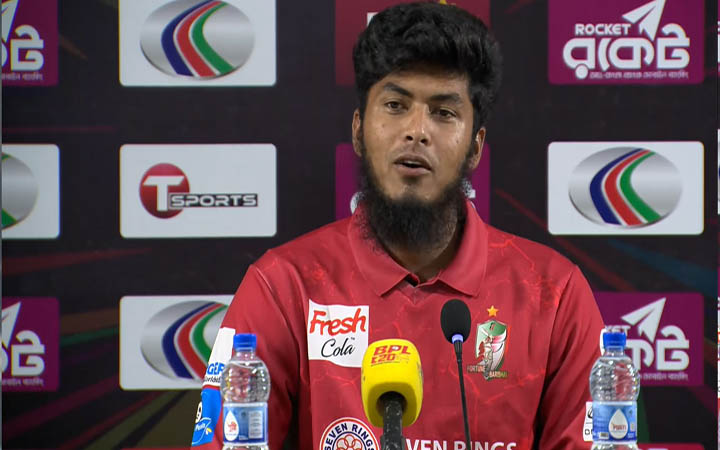 বিগ ব্যাশ খেলতে না পারা নিয়ে মুখ খুললেন রিশাদ