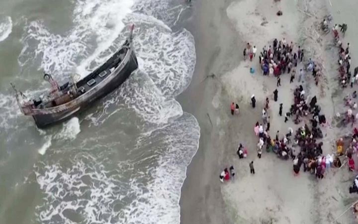 মিয়ানমারে নৌকাডুবিতে নিখোঁজ ৪২৭ জন রোহিঙ্গা : জাতিসংঘ