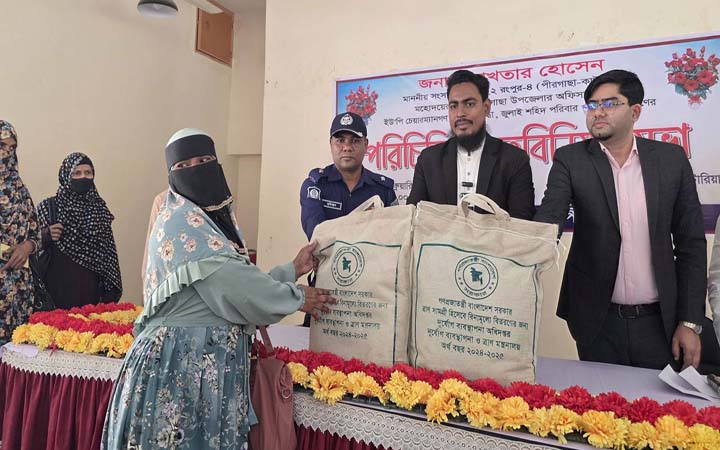 সরকারি দপ্তরে হয়রানিমুক্ত সেবা নিশ্চিত করার আহ্বান আখতারের