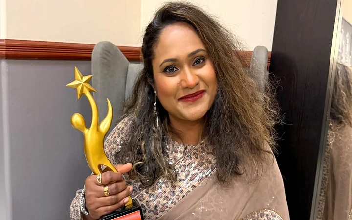 ,ঢালিউড অ্যাওয়ার্ডে ‘সেরা মেলোডি সিঙ্গার’ রন্টি দাশ