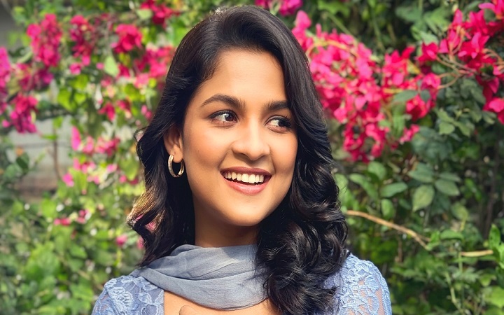 গার্লফ্রেন্ড ব্যাপারটাই ভালো লাগে না, বিয়ে করব : সাদিয়া আয়মান