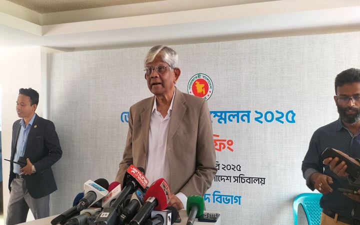 দেশের সামষ্টিক অর্থনীতির অবস্থা মোটামুটি ভালো : অর্থ উপদেষ্টা
