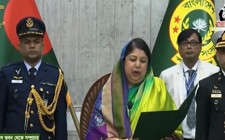 নিজেই নিজের শপথ নিলেন শিরীন শারমিন