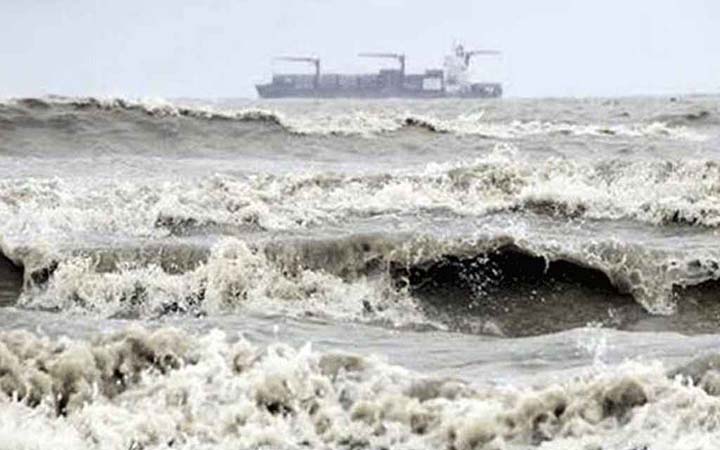 বঙ্গোপসাগরে নিম্নচাপ, সারাদেশের জন্য বড় দুঃসংবাদ