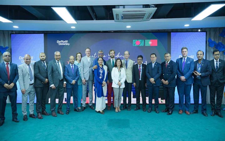 ড্যাফোডিলে পর্তুগিজ রাজবংশের প্রতিনিধি, লন্ডন টি এক্সচেঞ্জ চুক্তি