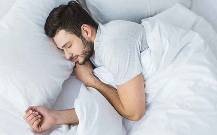 মাগরিবের পর ঘুমালে কী হয়? সুন্নাহ ও বিজ্ঞানের সমন্বিত দৃষ্টিভঙ্গি