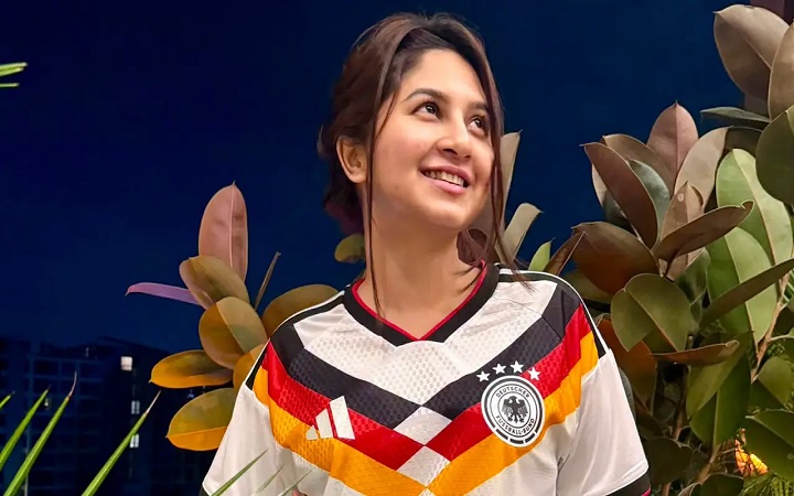 তবুও জার্মানিকে সমর্থন করবেন স্পর্শিয়া