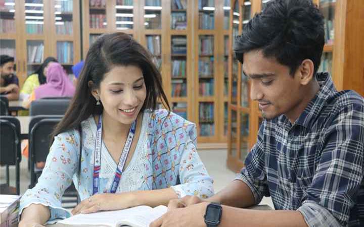 সাংবাদিকতায় পড়ার বিশেষ সুযোগ দিচ্ছে ওয়ার্ল্ড ইউনিভার্সিটি