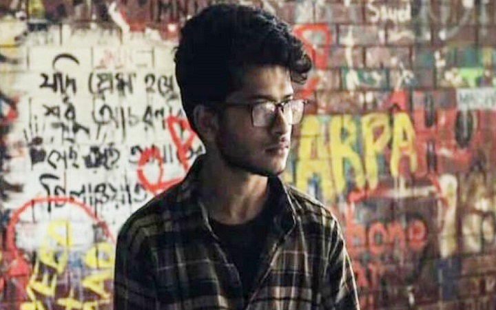 মধ্যরাতে বাসার ছাদ থেকে লাফিয়ে পড়ে ঢাবি শিক্ষার্থীর মৃত্যু