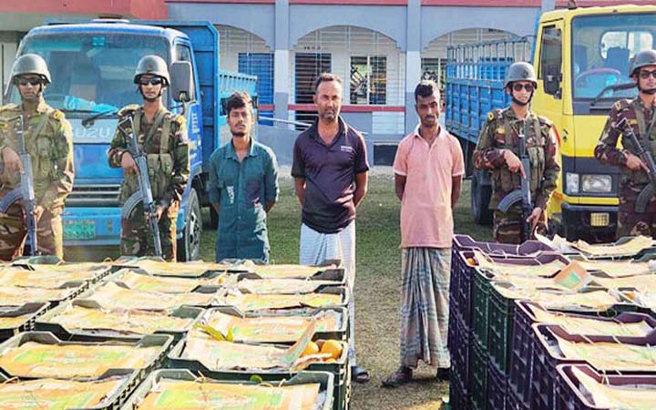 সুনামগঞ্জ সীমান্তে বিপুল পরিমাণ ভারতীয় পণ্য জব্দ