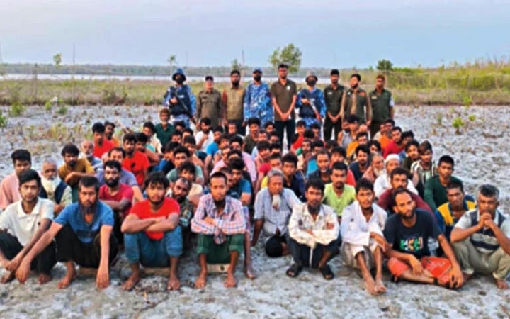 বিএসএফের ফেলে যাওয়া ৭৮ জনের মধ্যে ৪ জন ভারতীয় নাগরিক