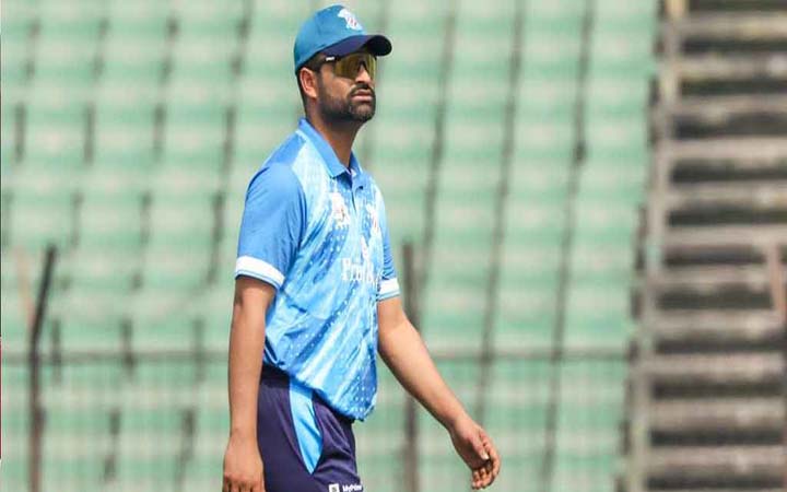 অসুস্থ হয়ে হাসপাতালে তামিম